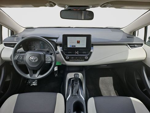 Used 2024 Toyota Corolla LE FWD image 10