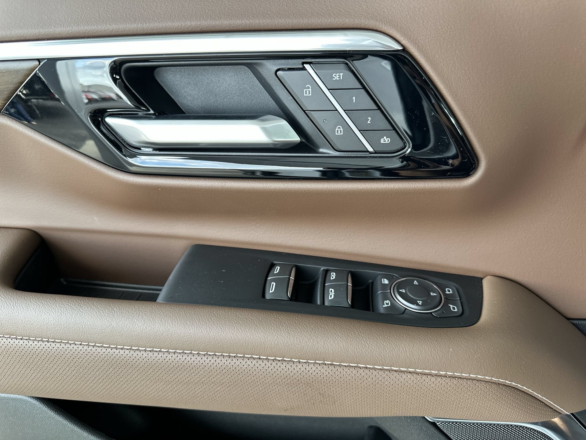 New 2027 Chevrolet Tahoe High Country AWD/4WD image 24