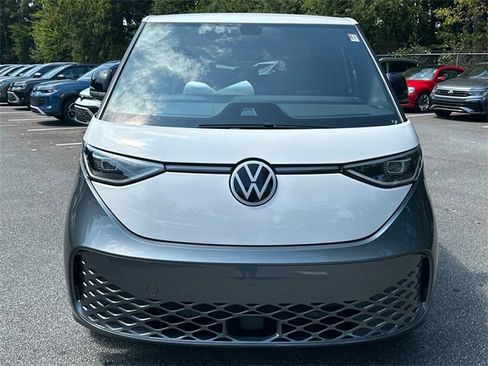New 2025 Volkswagen ID. Buzz Pro S image 2
