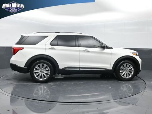 Used 2022 Ford Explorer Limited w/ Limited Technology Package image 8