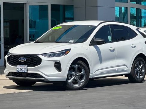 Used 2023 Ford Escape ST-Line w/ Equipment Group 301A FWD image 8