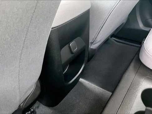 Used 2022 GMC Canyon Elevation Standard w/ Convenience Package image 11