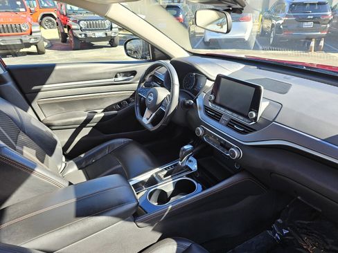 Used 2023 Nissan Altima 2.5 SR image 26