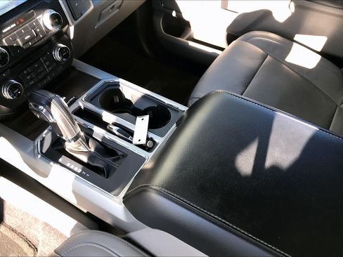 Used 2017 Ford F150 Lariat RWD image 21