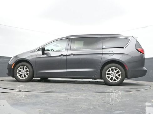 Used 2021 Chrysler Voyager Lxi FWD image 24