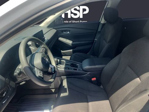 Certified 2023 Honda Accord EX image 9