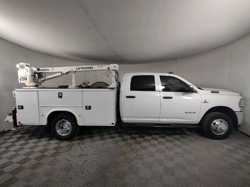 Used 2022 RAM 3500 Tradesman w/ Chrome Appearance Group AWD/4WD image 1