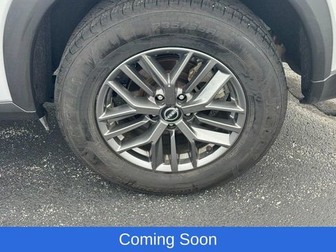 Used 2024 Nissan Rogue S FWD image 7
