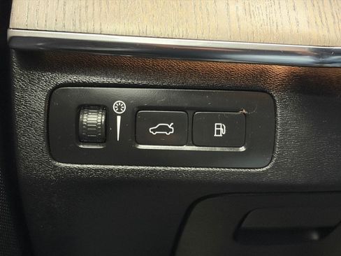 Used 2021 Volvo XC90 T8 Inscription w/ Advanced Package AWD/4WD image 25