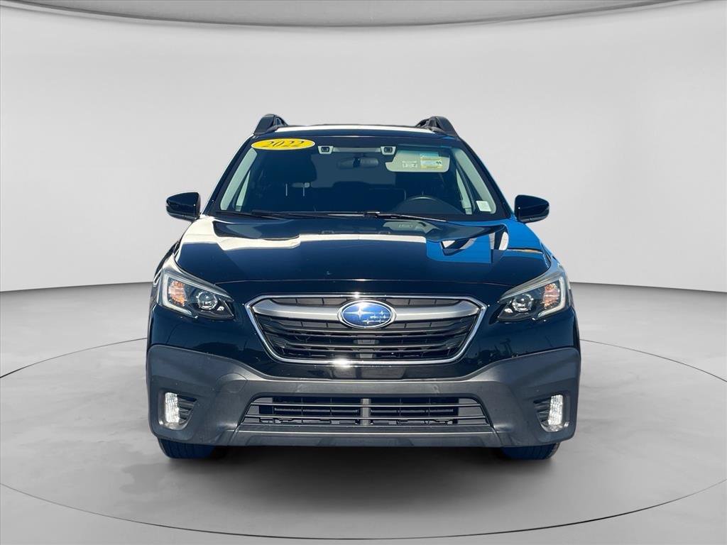 Used 2022 Subaru Outback Premium AWD/4WD image 2