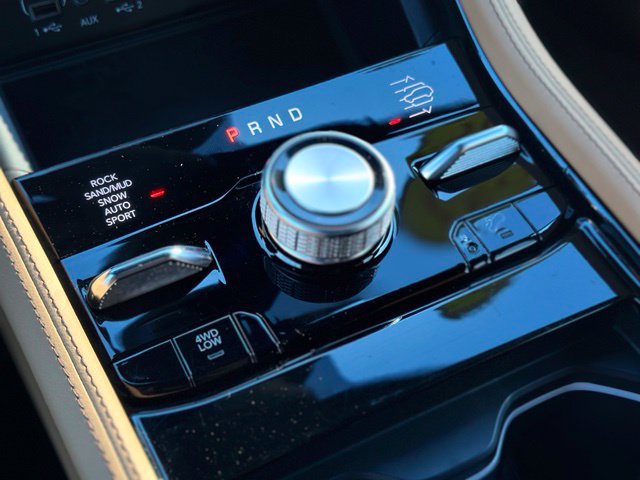 Used 2023 Jeep Grand Cherokee Summit AWD/4WD image 13