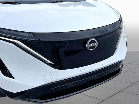 Used 2023 Nissan Ariya AWD image 29