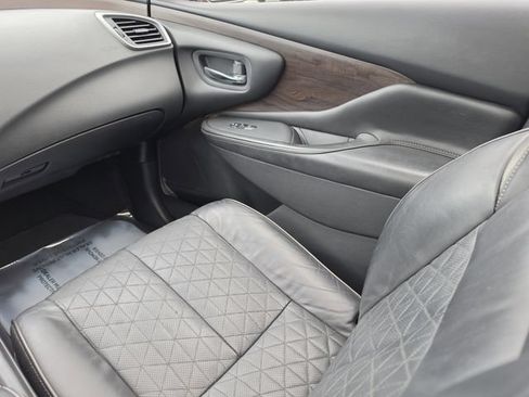 Used 2019 Nissan Murano Platinum FWD image 17