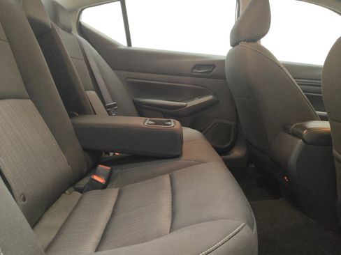 Used 2024 Nissan Altima 2.5 SV FWD image 19