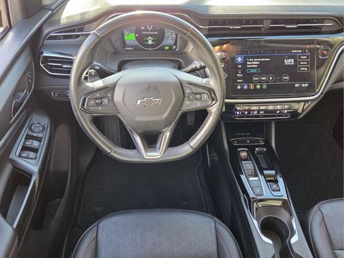Used 2023 Chevrolet Bolt EUV LT w/ Convenience Package FWD image 12