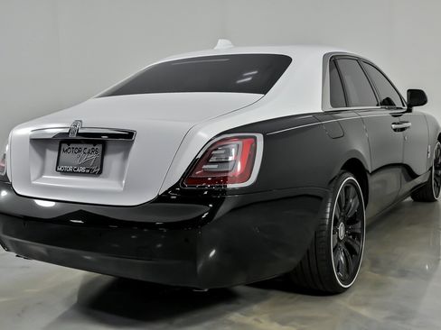 Used 2022 Rolls-Royce Ghost AWD/4WD image 12