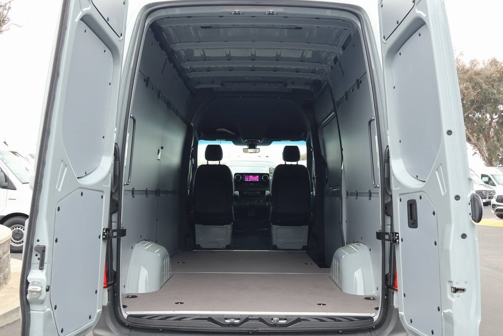 New 2026 Mercedes-Benz Sprinter 2500 image 8