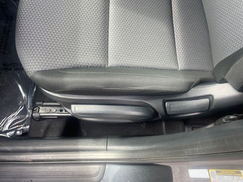 Used 2025 Kia Soul LX w/ LX Technology Package image 22