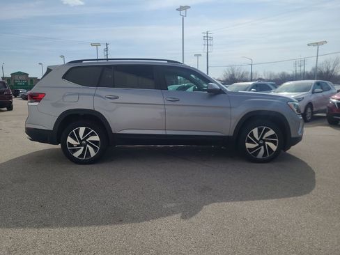 Used 2025 Volkswagen Atlas SE AWD/4WD image 7