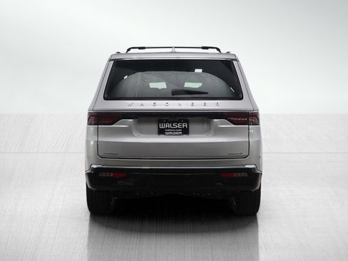 Used 2022 Jeep Wagoneer Series II w/ Premium Group I image 4