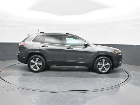Used 2019 Jeep Cherokee Limited AWD/4WD image 9