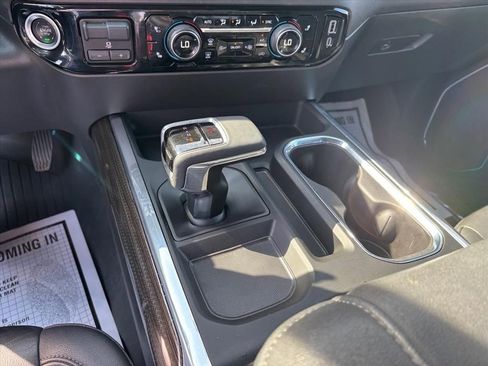 Used 2025 Chevrolet Silverado 1500 LT Trail Boss w/ Convenience Package II AWD/4WD image 19