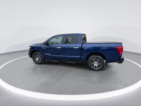Used 2021 Nissan Titan SV w/ SV Convenience Package image 12