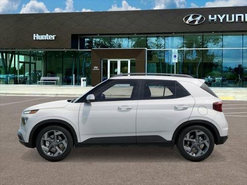 New 2026 Hyundai Venue SEL FWD image 3