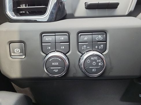 Certified 2025 GMC Sierra 2500 Denali w/ Denali Reserve Package image 16