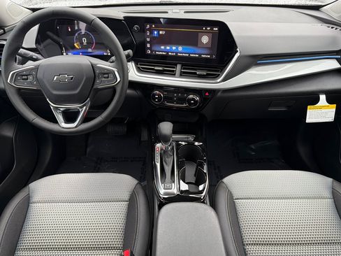 New 2026 Chevrolet Trax LT w/ Midnight Edition image 10