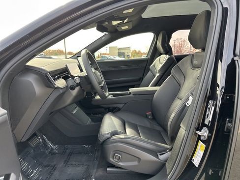 Used 2025 Polestar Polestar 3 image 16