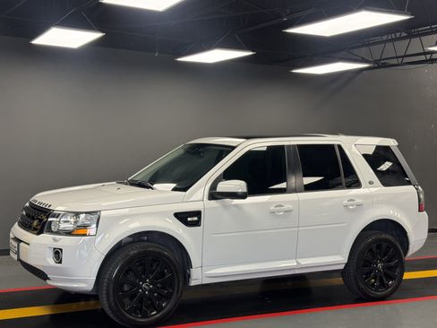 Used 2015 Land Rover LR2 HSE AWD/4WD image 1