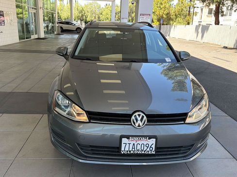 Used 2016 Volkswagen Golf S FWD image 8