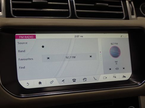 Used 2017 Land Rover Range Rover HSE AWD/4WD image 34