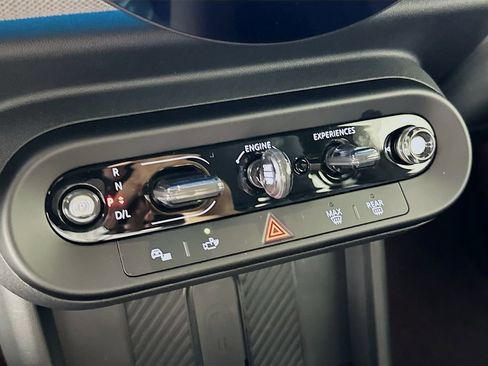 Certified 2025 MINI Cooper S image 15