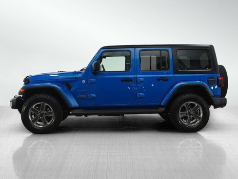 Used 2022 Jeep Wrangler Unlimited Sahara w/ Dual Top Group image 2