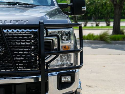 Used 2022 Ford F350 XLT w/ XLT Value Package AWD/4WD image 6