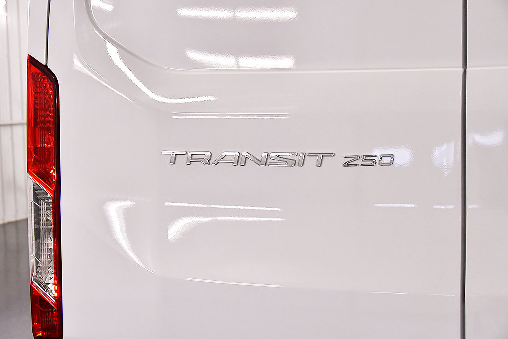 Used 2025 Ford Transit 250 Low Roof AWD image 10