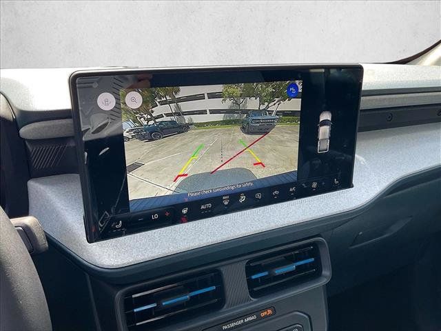 New 2026 Ford Maverick XLT w/ XLT Luxury Package FWD image 17