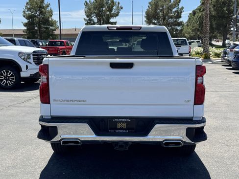 Used 2025 Chevrolet Silverado 1500 LT AWD/4WD image 5