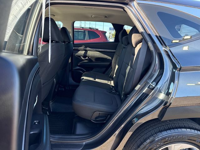 Used 2023 Hyundai Tucson SE AWD/4WD image 13