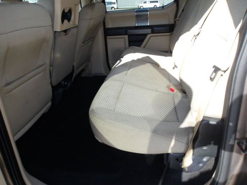 Used 2015 Ford F150 XLT w/ Equipment Group 301A Mid RWD image 16