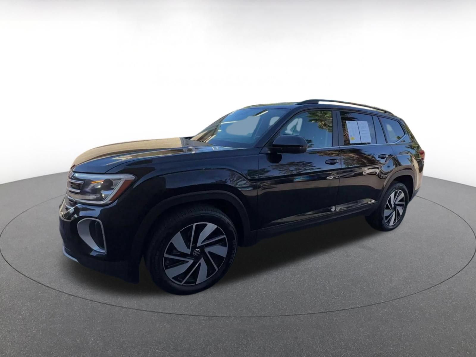 Used 2026 Volkswagen Atlas SE FWD image 7