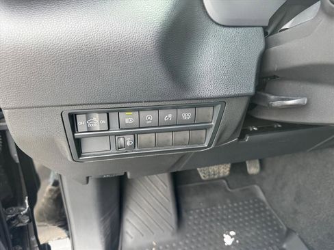 Used 2022 Toyota Tundra SR5 AWD/4WD image 20