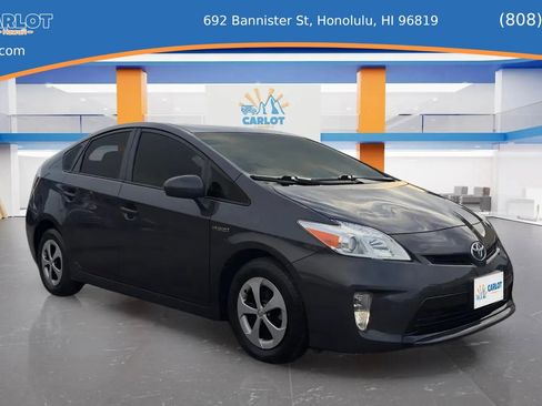 Used 2013 Toyota Prius One image 12
