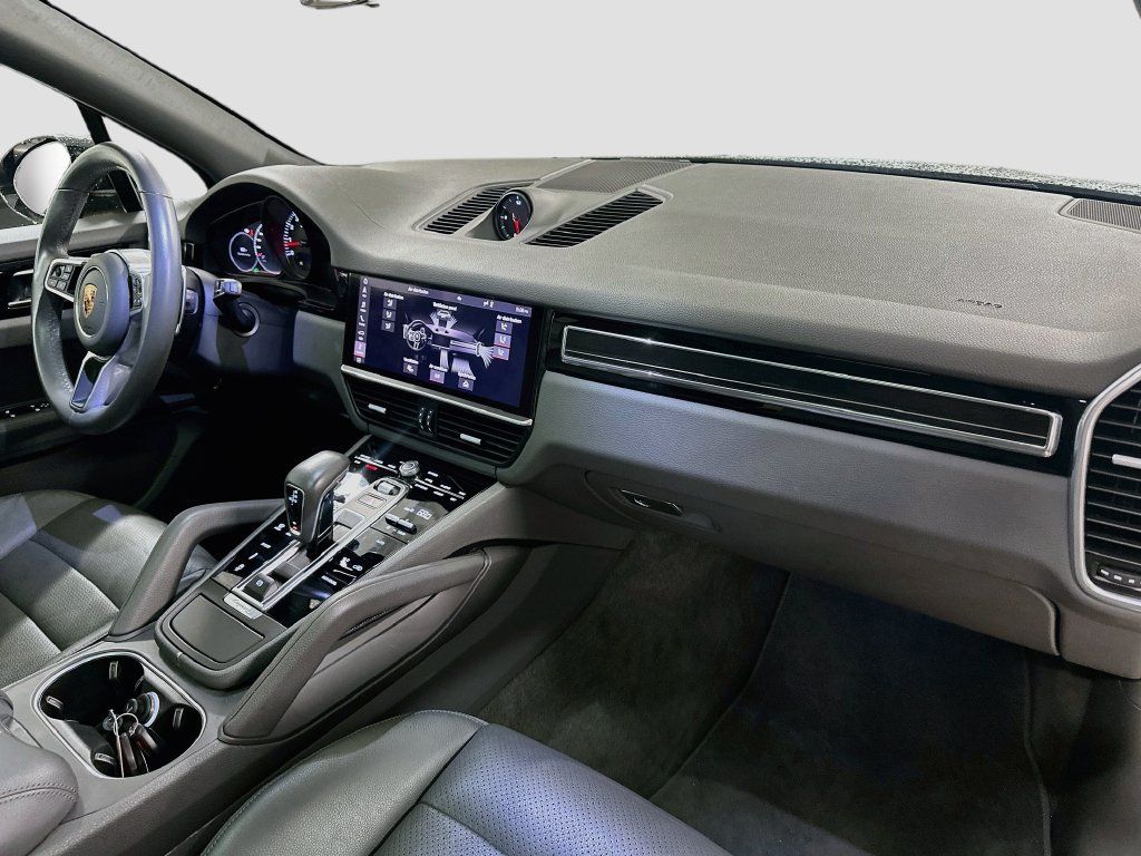 Certified 2020 Porsche Cayenne S AWD/4WD image 30