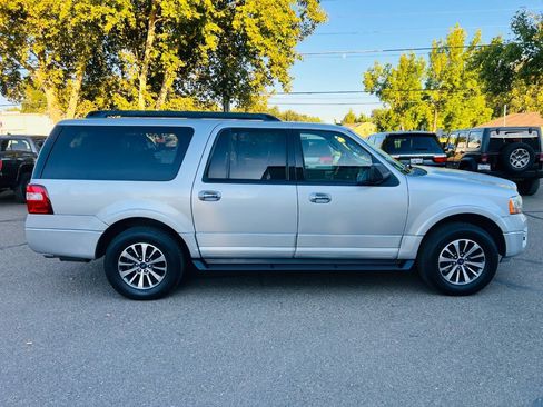 Used 2017 Ford Expedition EL XLT AWD/4WD image 6