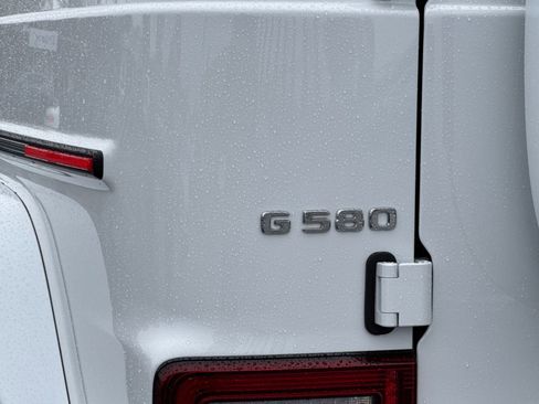 Used 2025 Mercedes-Benz G 580 w/ EQ Technology image 19