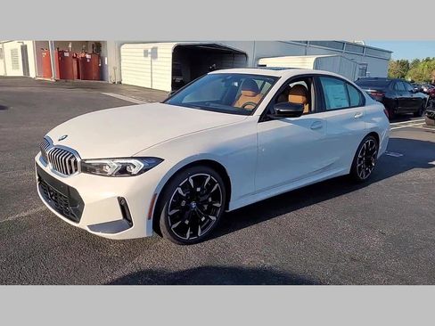 New 2025 BMW 330i 330i w/ M Sport Package image 34