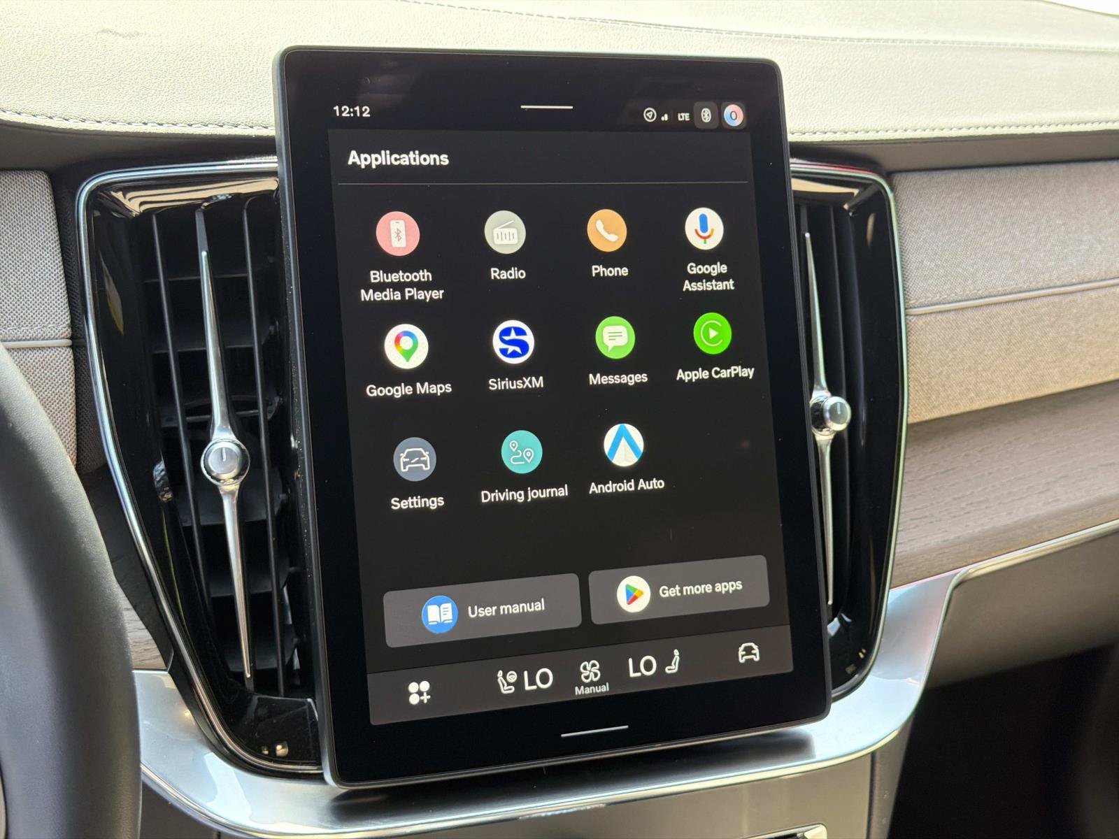 New 2026 Volvo XC90 B6 Plus AWD/4WD image 11